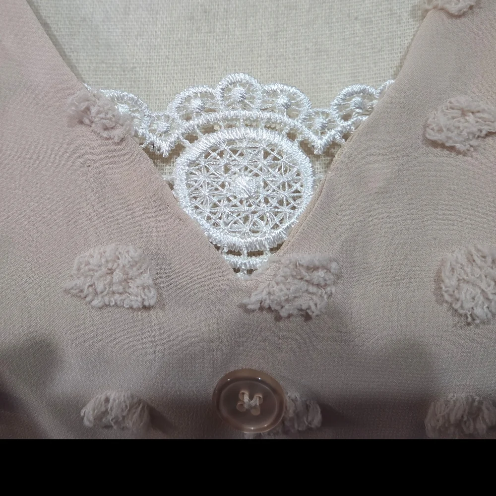 Robert Louis Beige Garment - Picture 3 of 8